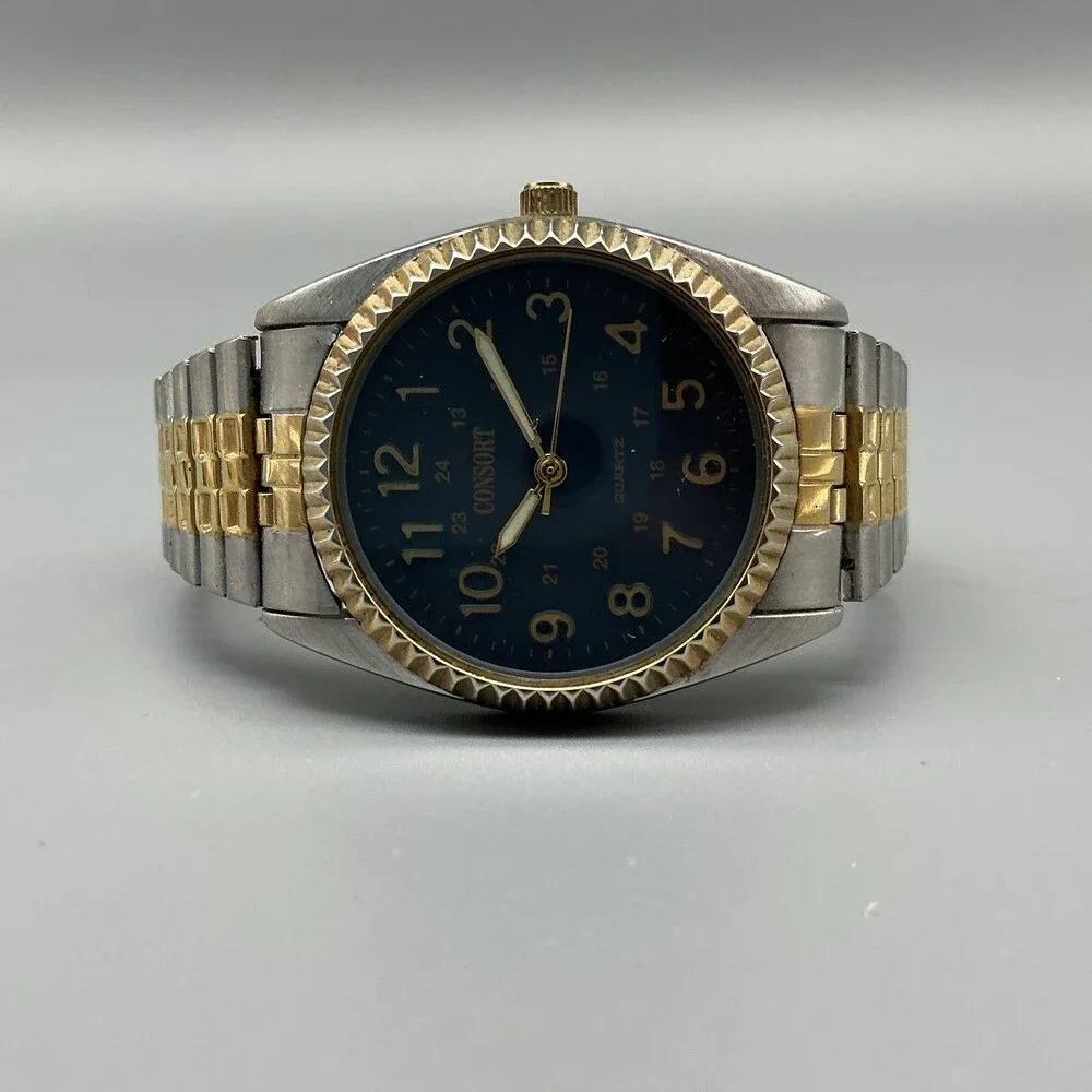 Consort Mens Watch 35mm Black Dial Two Tone Fluted Bezel Stretch New Battery